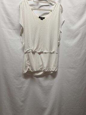 White House Black Market Cream Sleeveless Top Size L